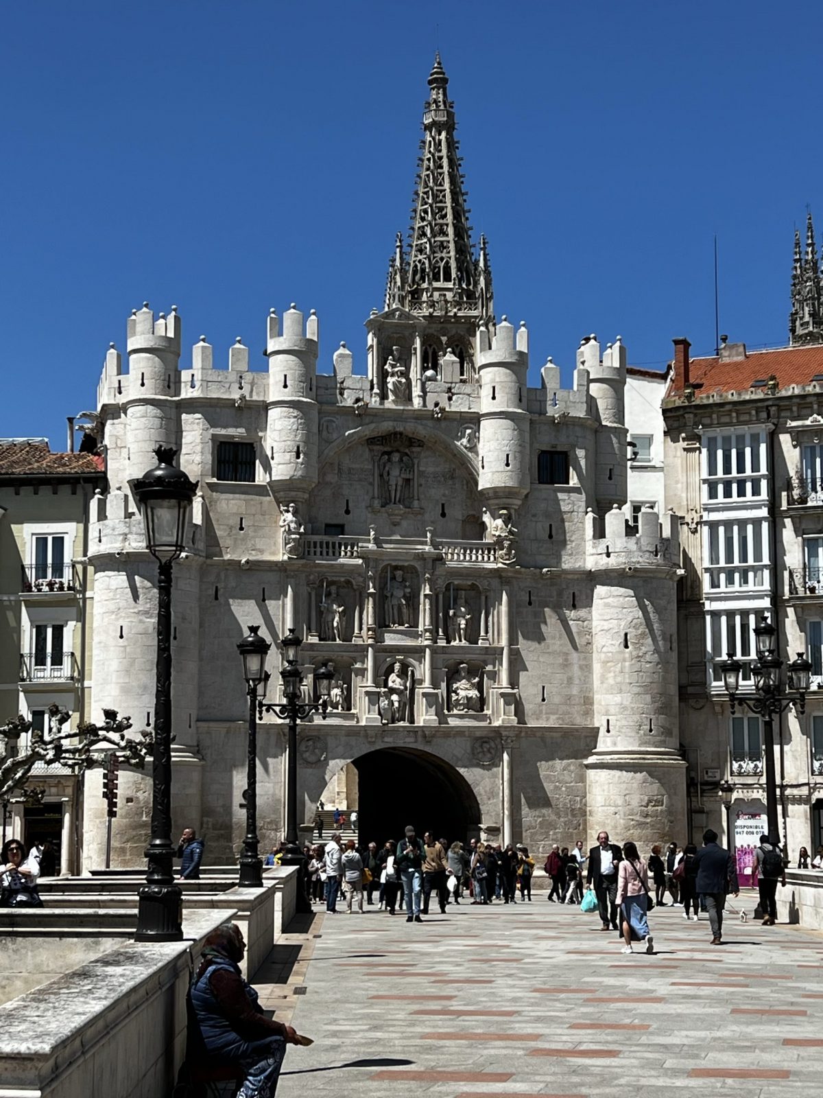 Etappe 12 bis 13: Von Belorado nach Burgos – die Trekkingsandale kommt ins Spiel